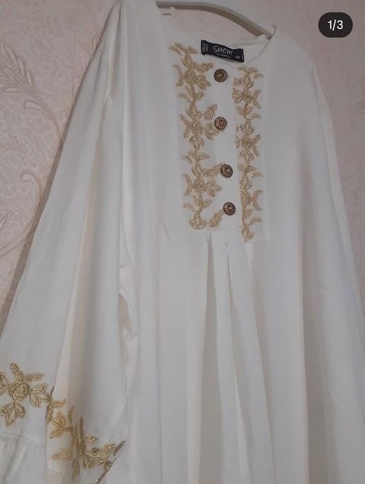 Белое платье этно с узорами