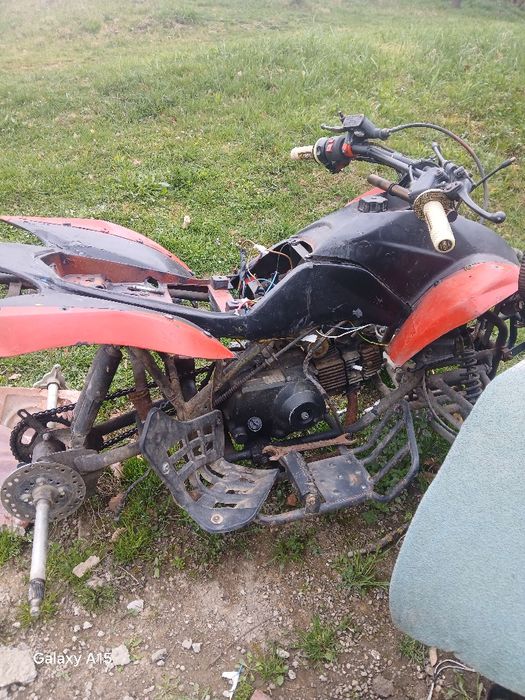 Vand sau schimb cu moped piagio ciao atv 125cc defect
