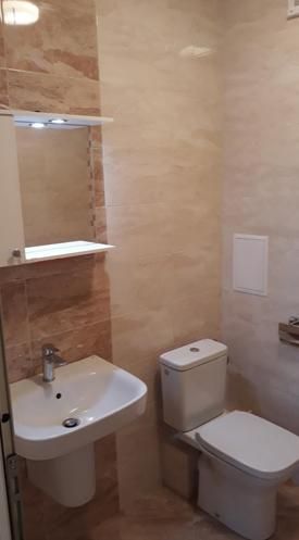 Дава се под наем Двустаен апартамент в София, Обеля 2 - 70 кв.м за 590 € - Снимка #4