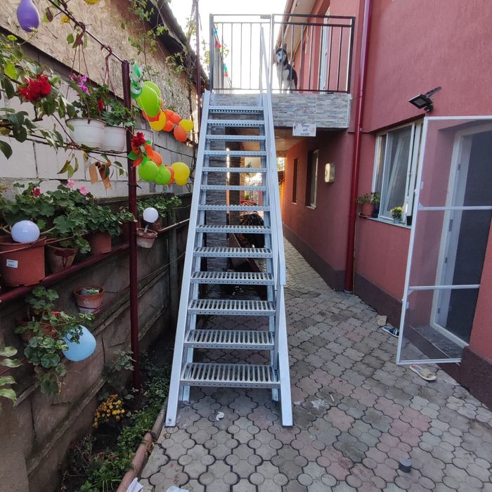 Cofectionam scări zincate ISU