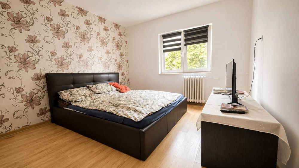 Inchiriez apartament 2 camere zona Rogerius