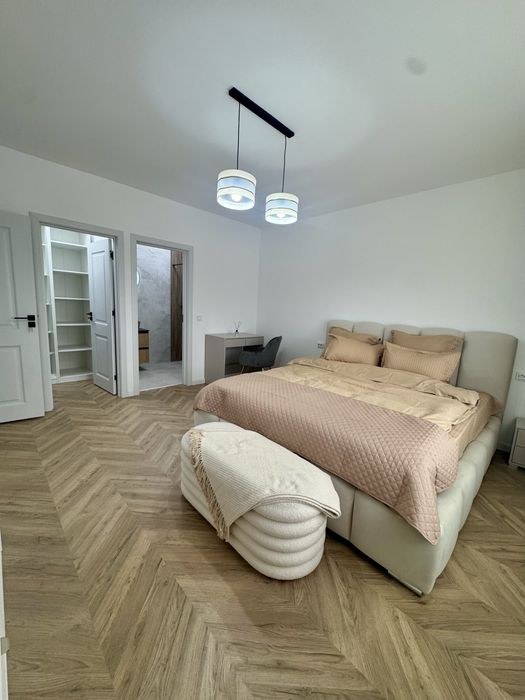 Casă INDIVIDUALĂ cu 4 camere, 2 băi, Miroslava-Vorovești-rond TLT, 420mp teren, asfalt, încalzire pardoseala, 159.950€