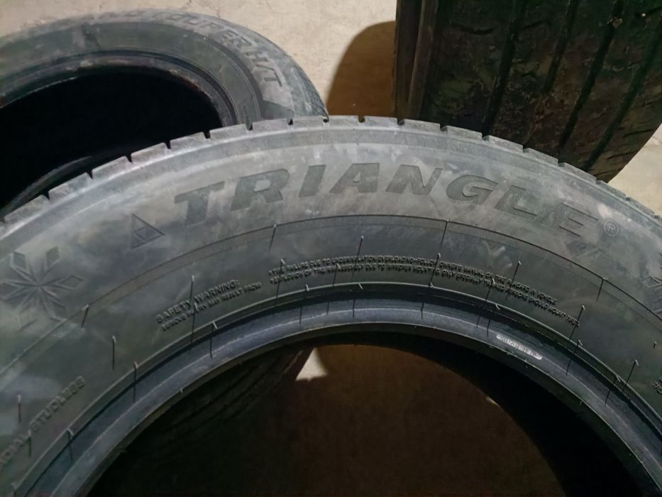 Продам шины на внедорожник