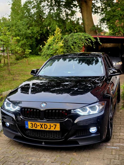 БМВ 320 2012 година