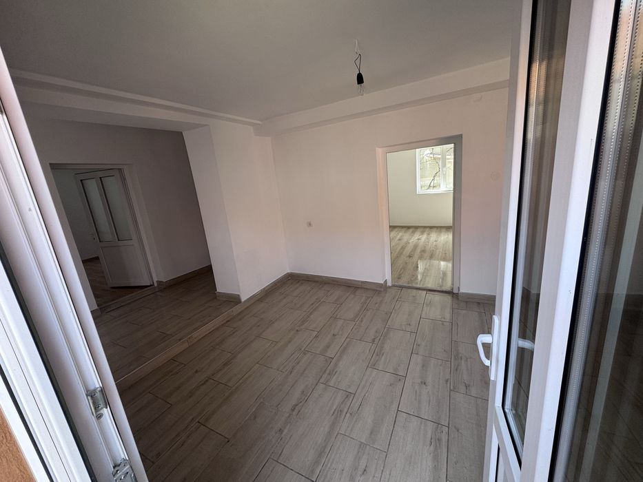 Casă de vânzare - sat Josani, Com. Măgești - imediat locuibilă