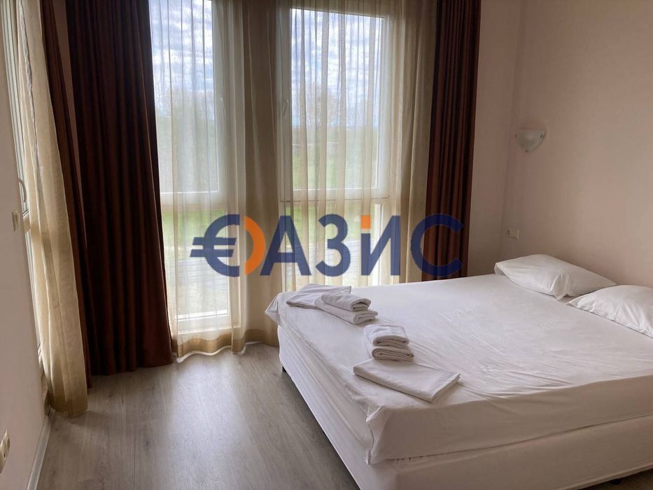 Продава се Двустаен апартамент в к.к. Слънчев бряг - 61 кв.м за 661 €/кв.м - Снимка #3