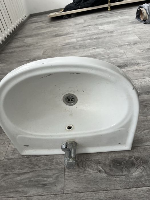 Продам раковину ванную