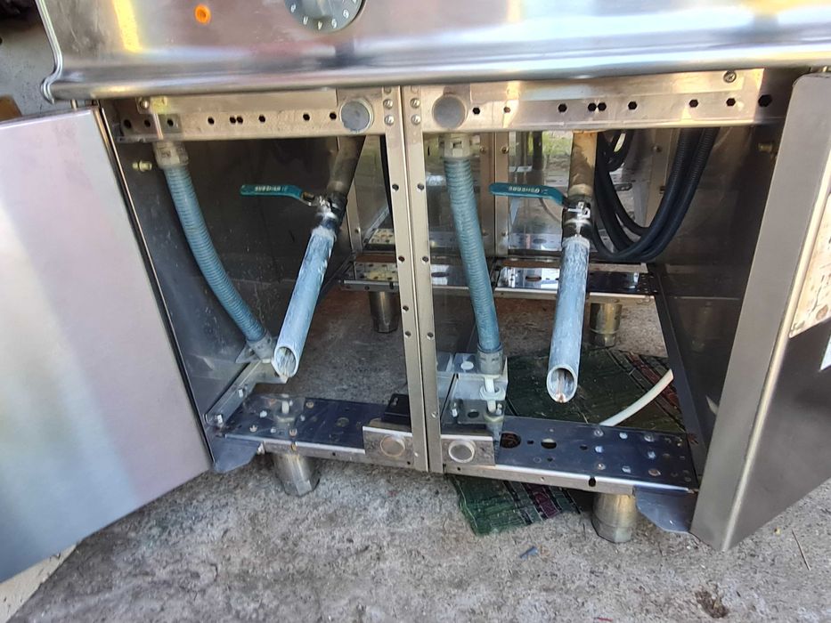 Фритюрник  FAGOR  с две вани