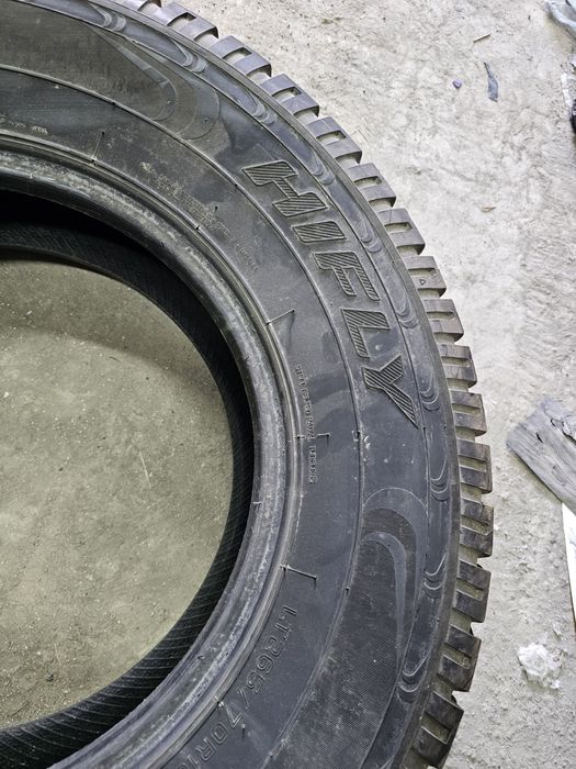 265/70/16 комплект