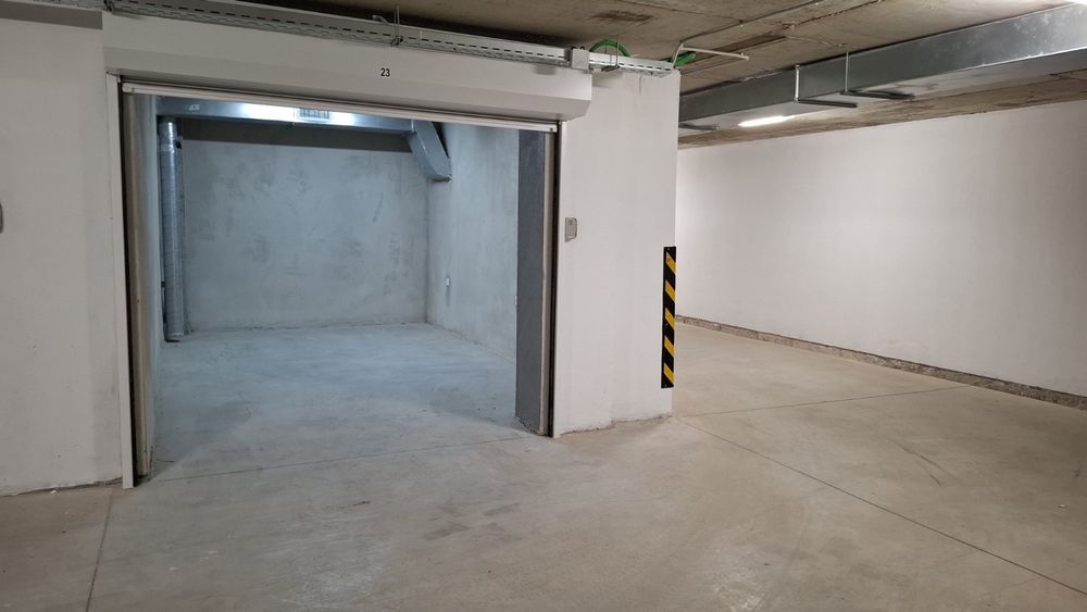 Подземен гараж в сграда с АКТ 16