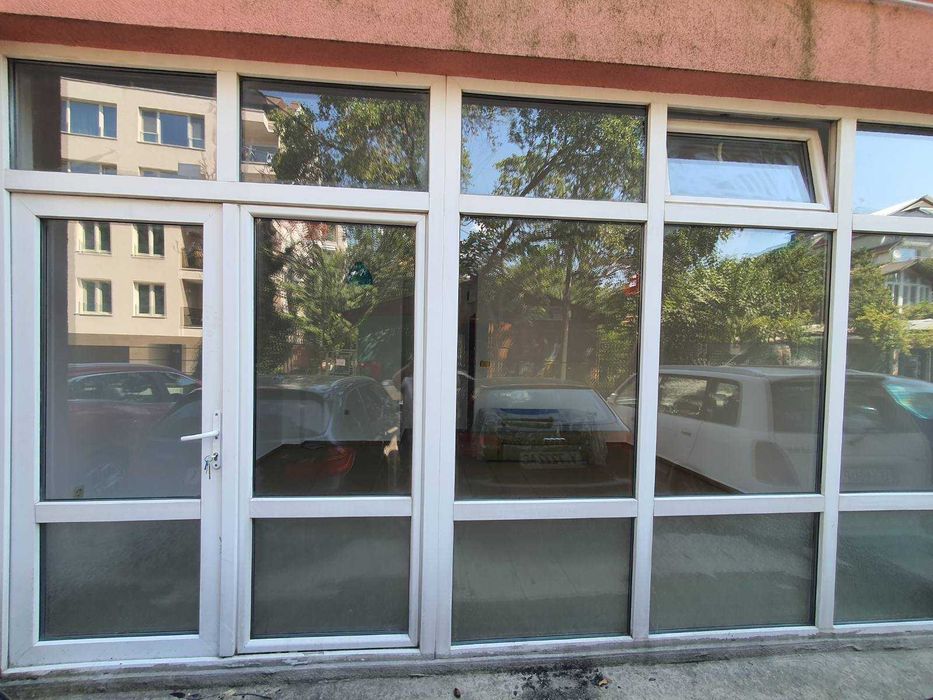 Магазин до Френската гимназия, ВАРНА – 33 кв.м