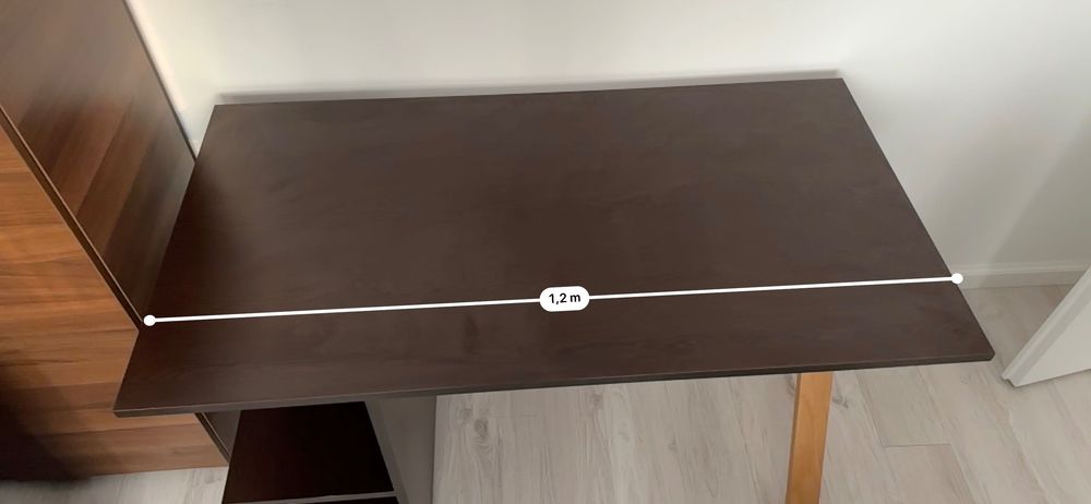 Birou modern, compact, stare foarte bună – 200 lei (negociabil)
