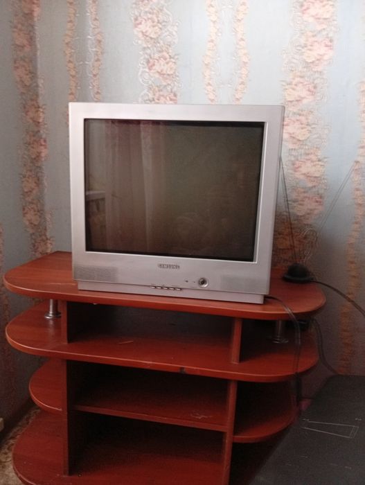 Телевизор продам