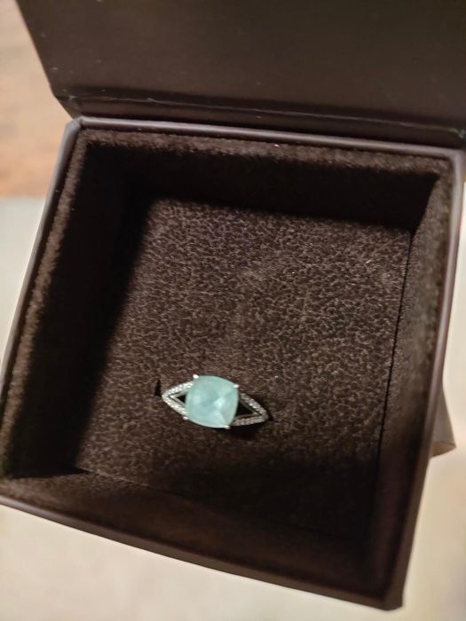 Inel cu diamante si topaz