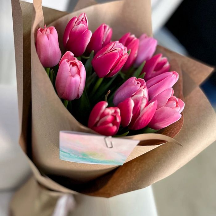 Букеты из тюльпанов к 8 марта