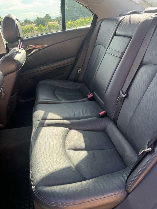 Продавам Mercedes-benz e320 w211