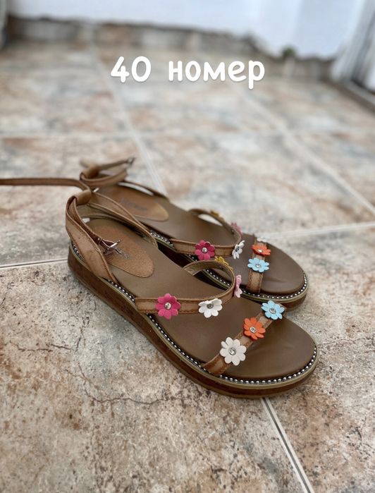 Чехли и сандали