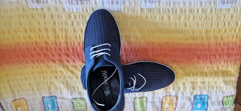 Pantofi din piele eleganti si comozi nr.42