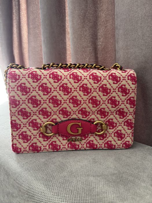 Дамска чанта Guess