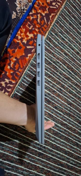 Lenovo, Intel Celeron (inside) 4/528 SSD