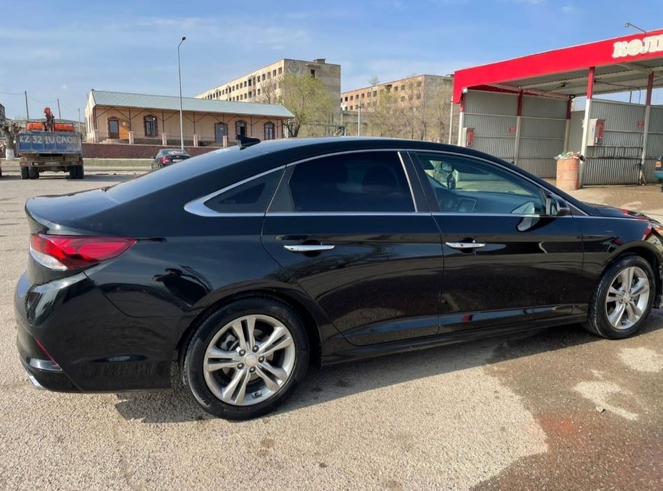 ХЮНДАЙ саната  сатылады