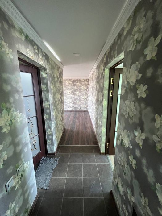 Продается квартира 3 комнатная 4 этаж кирпичный дом 77 серия