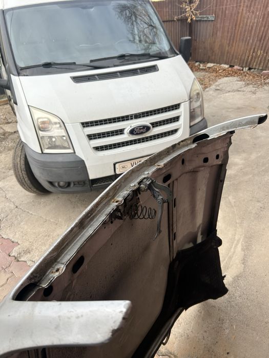 Капот на мерседес w202