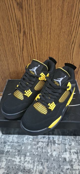 Jordan 4 Yellow Thunder