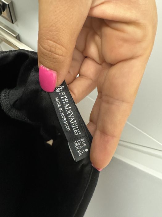 Рокля Stradivarius