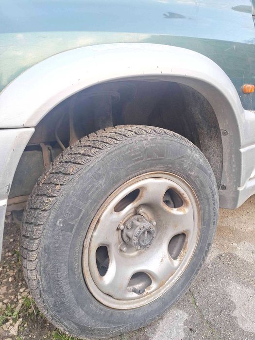 Suzuki Grand Vitara 2.0 бензин-газ,128 к.с.,повдигнат, теглич, лебедка