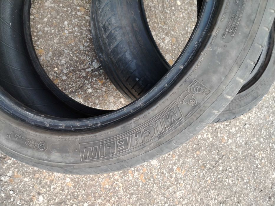 Гуми Michelin sport 3 235 45 17 два броя