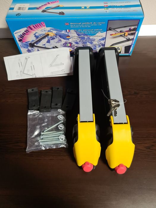 Suport auto pentru schiuri