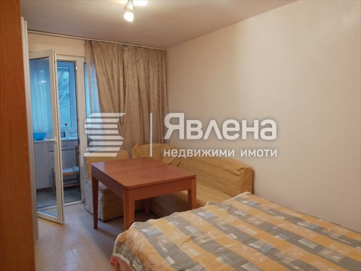 Дава се под наем Едностаен апартамент в Бургас, Център - 33 кв.м за 255 € - Снимка #5