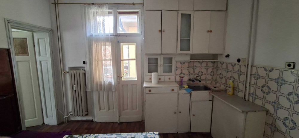 Дава се под наем Тристаен апартамент в София, Яворов - 100 кв.м за 306 € - Снимка #3