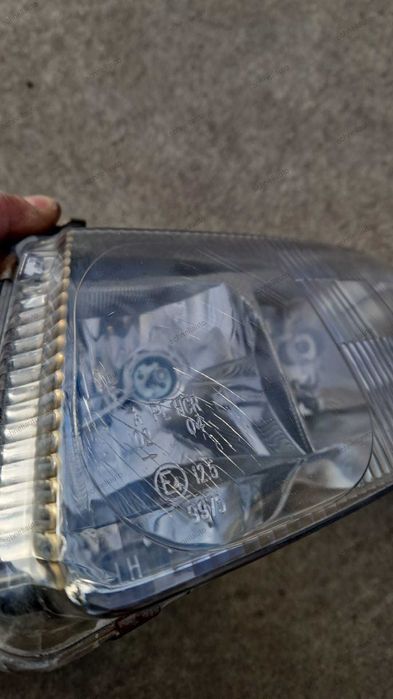 Far stanga VW Passat B5.5