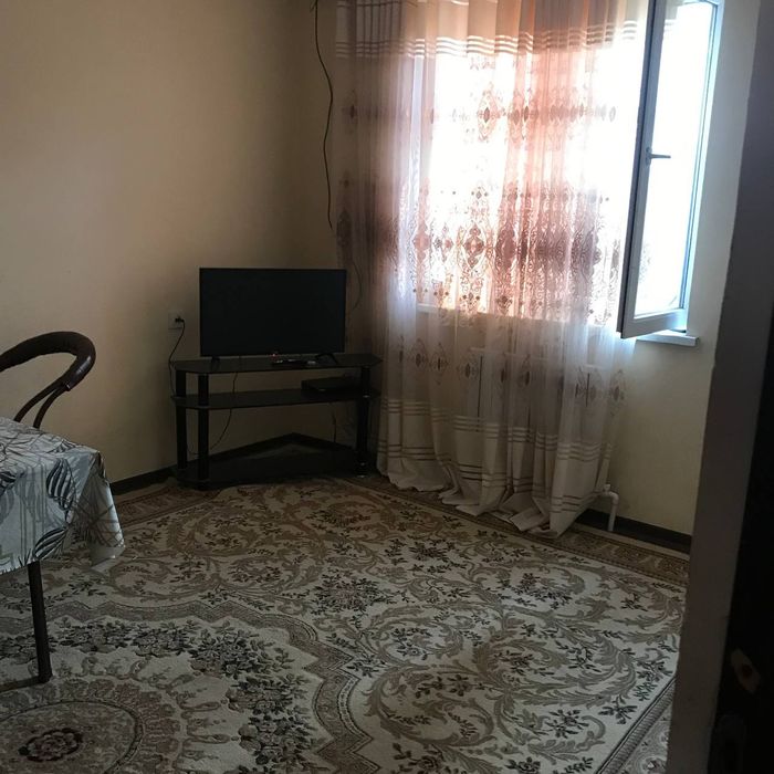 Jomboy tumani katta qishloq MFY 3xonali dom gaz svet muomo yuq narxini