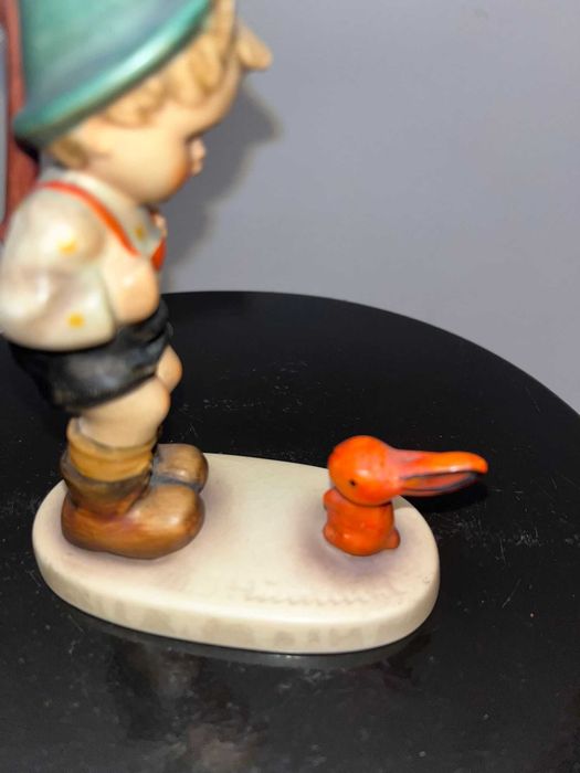 Bibelou statueta figurina bibelouri W Germania Goebel Hummel marcat ieftin
