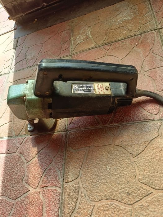 Foarfeca electrica tablă