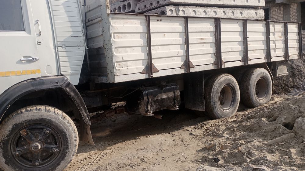 Kamaz sotladi 10 tonali