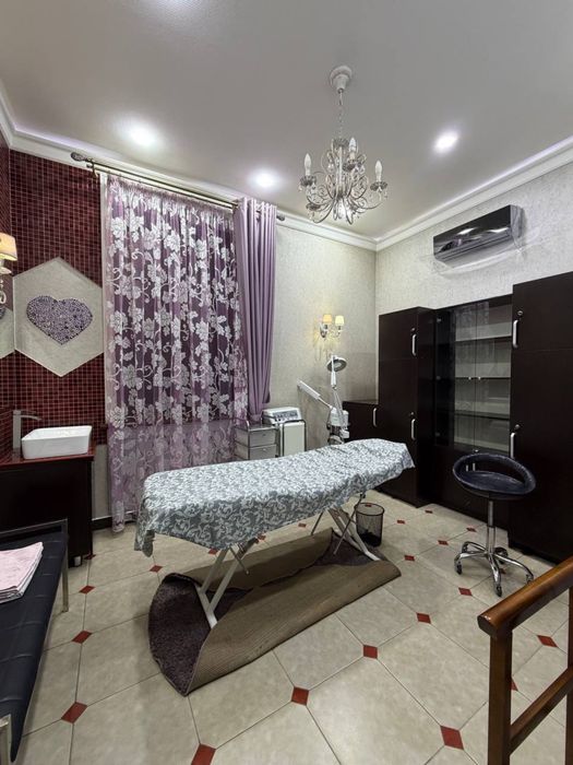 Улица Шота Руставели / 270м2 Нежилое продаётся