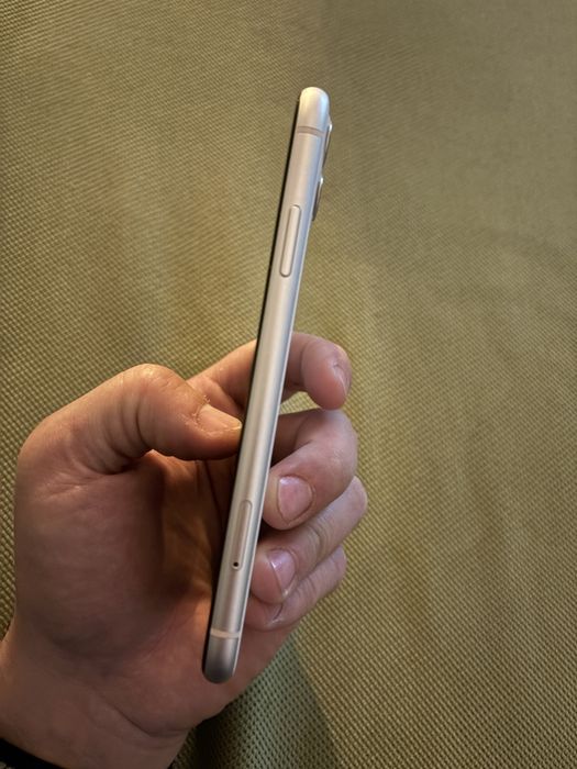 Iphone 11 white alb 64gb