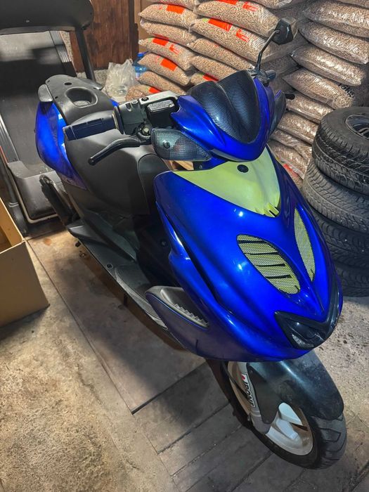 Yamaha Aerox Valentino Rossi Clean Edition