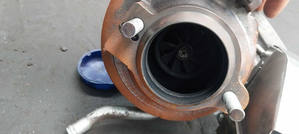 Vând turbină bmw e 60 3.0 218cp