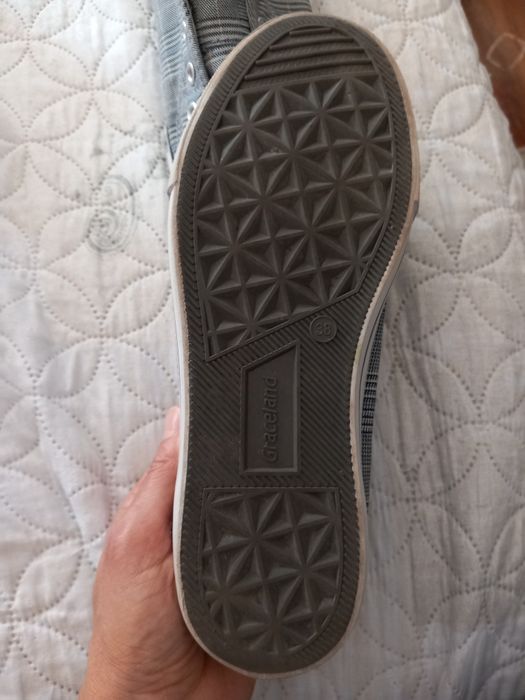 Converse 37,38,39 номер,Graceland номер 38, Jean Paul 38
