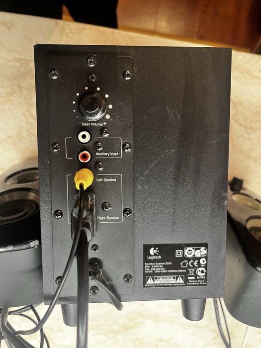 Boxe Logitech 2.1 Z323