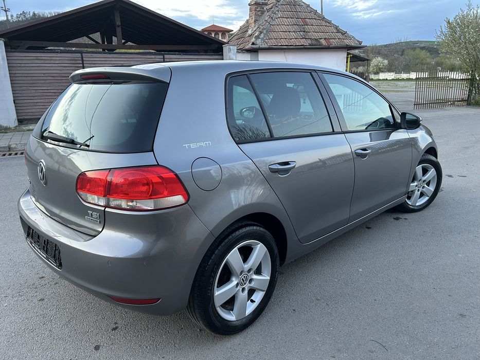 VOLKSWAGEN Golf 2010 — imagine 4