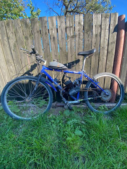 Bicicleta cu motor