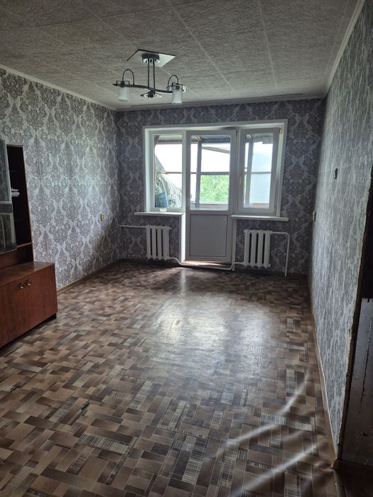 Продам 2 комн квартиру.