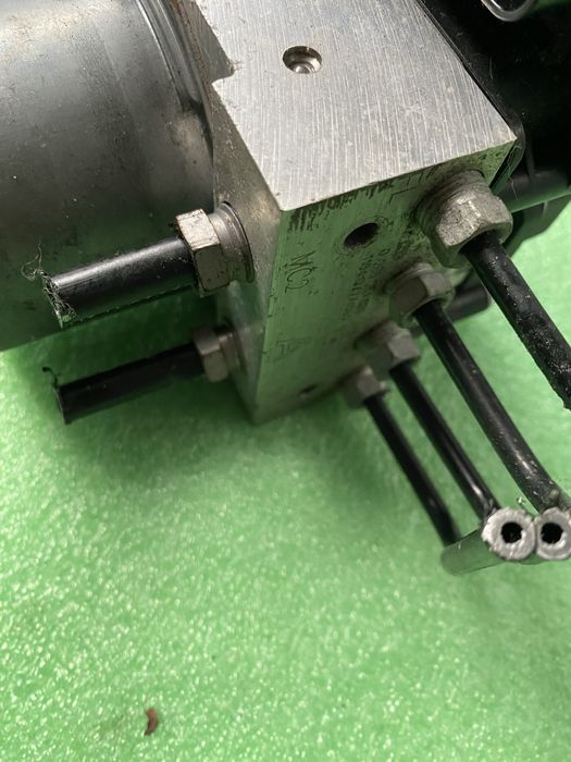 Pompa abs jaguar xf 3.0