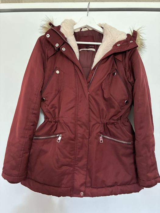 Яке женско pull&bear размер М